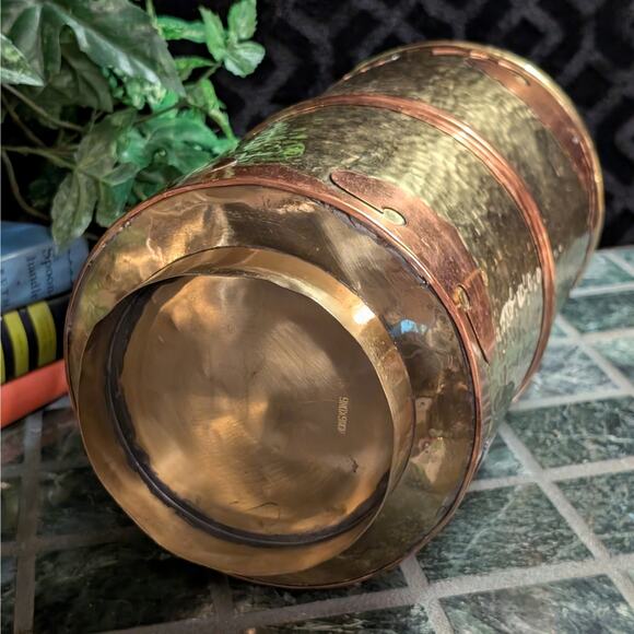 15" Tall Vintage Hammered Heavy Solid Brass & Copper Cylindrical Vase, Hong Kong - Picture 7 of 8